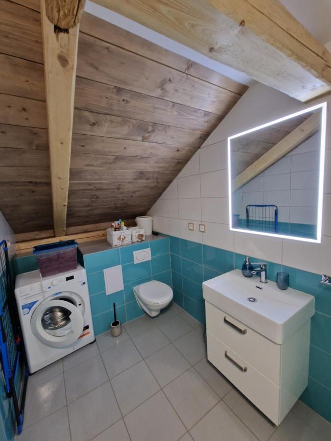 Apartman U Kostela 세밀리 외부 사진